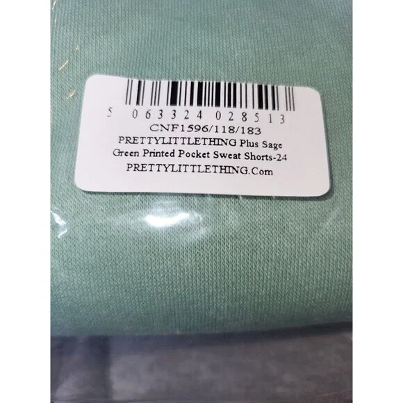 PrettyLittleThing Plus Sage Green Printed Pocket Sweat Shorts Size 20 - Picture 7 of 7
